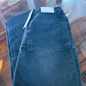 Forever 21 Women's Black Jeans  Mom High Rise Relaxed  Tapered 25 New